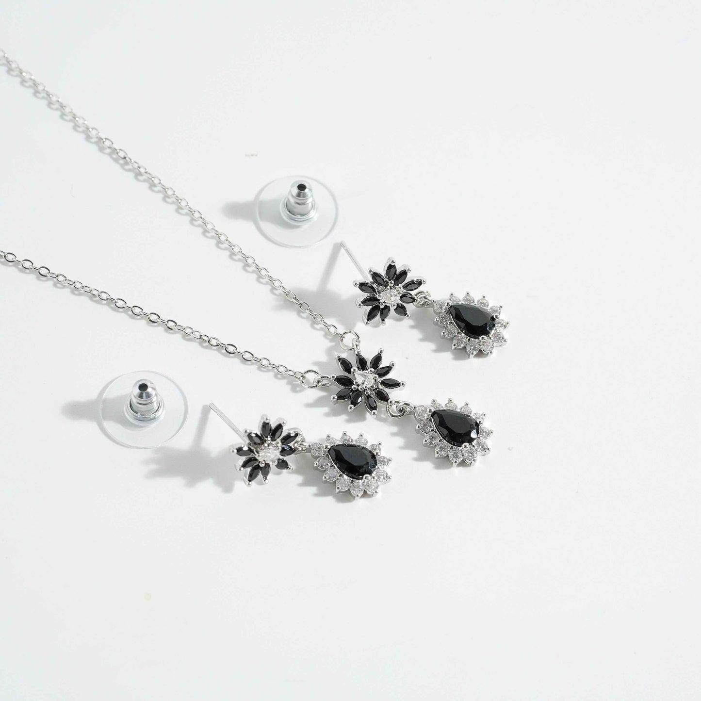 Teardrop Pendant Set magnus