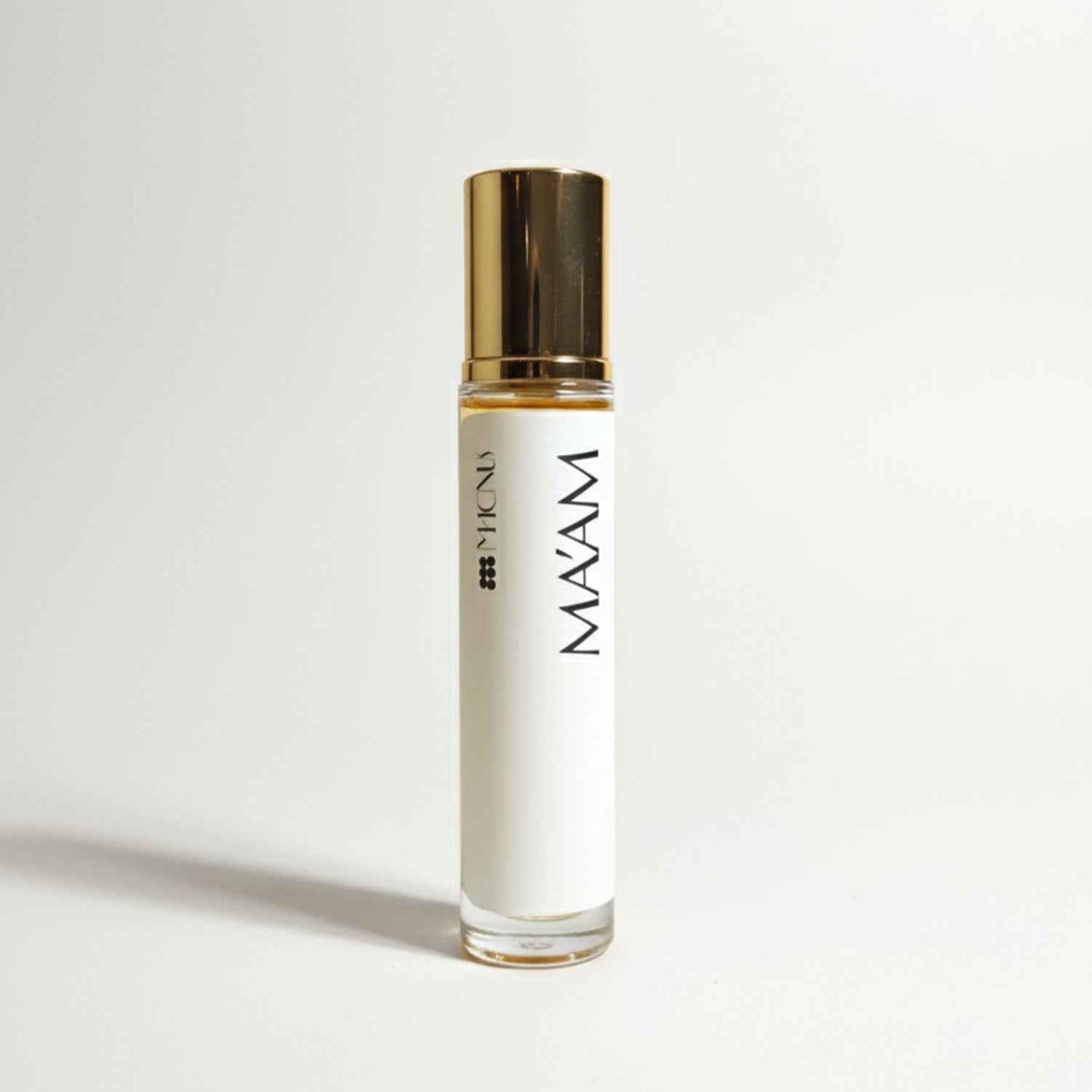 MA'AM – close-up detail of fragrance | Magnus