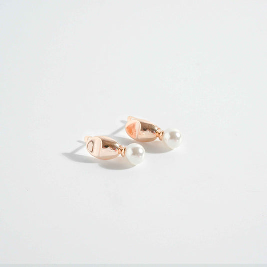 Beach Pearls Studs Earring