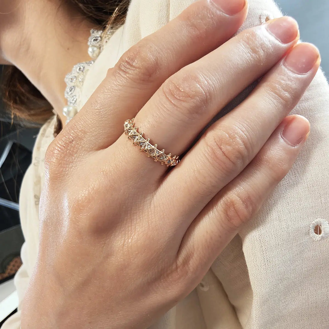 Contemporary Ring – close-up detail of design | Magnus
