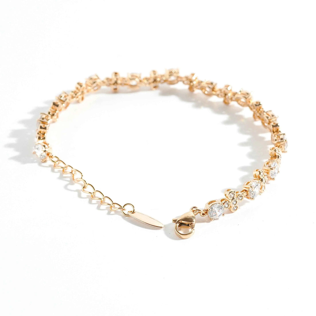Fancy Halo Bracelet – close-up detail of design | Magnus
