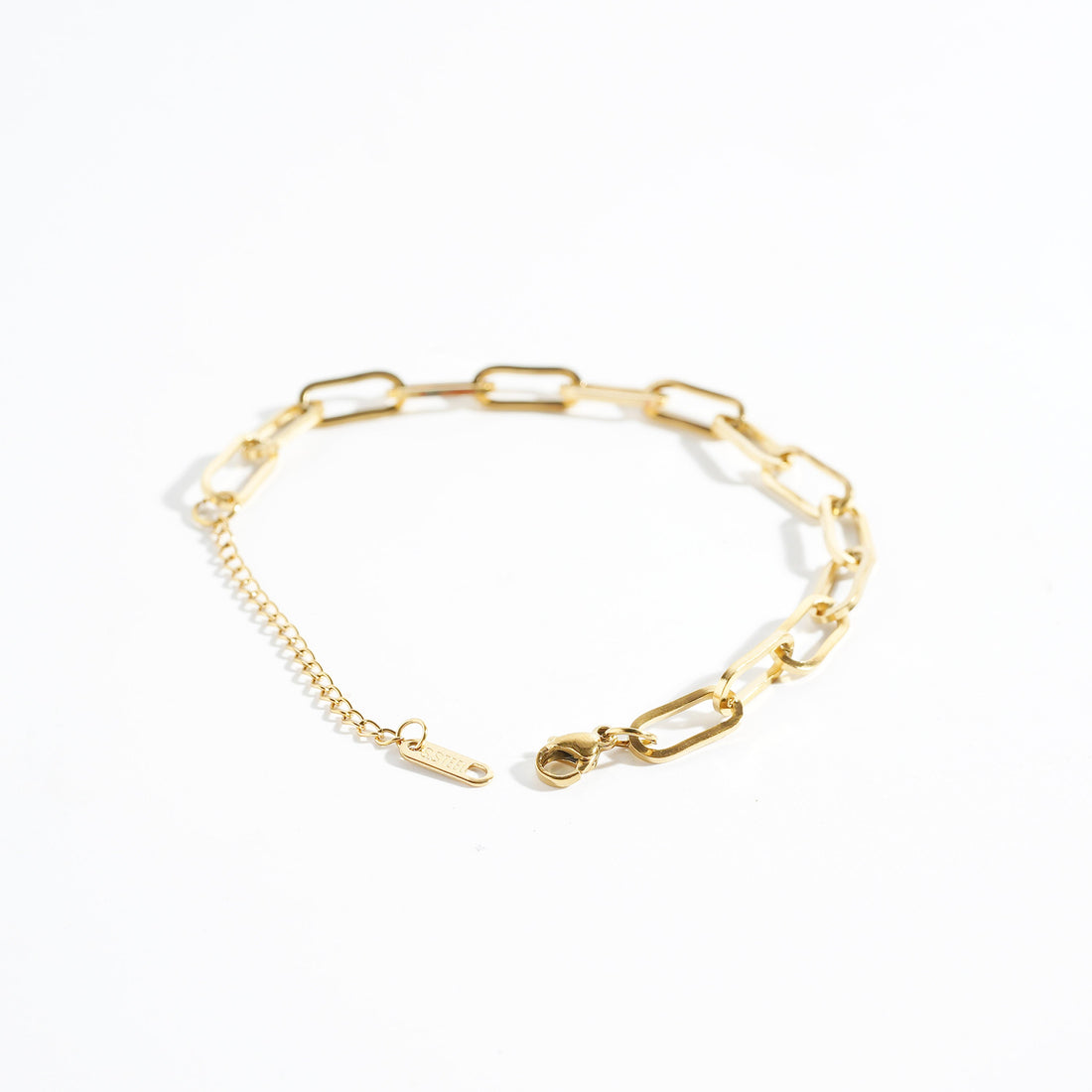 Figaro Bracelet – close-up detail of design | Magnus