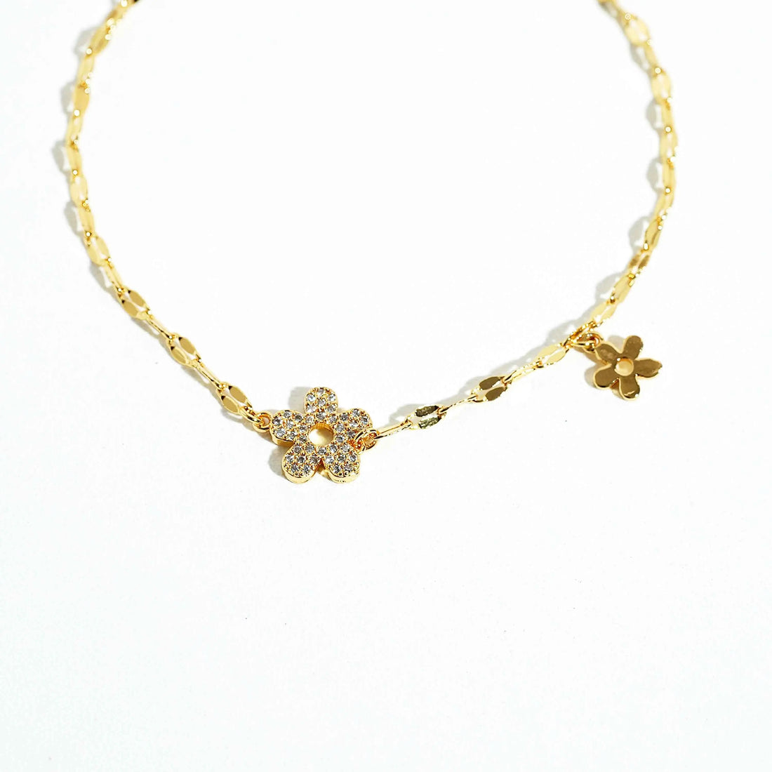Flora Bliss Bracelet – close-up detail of design | Magnus