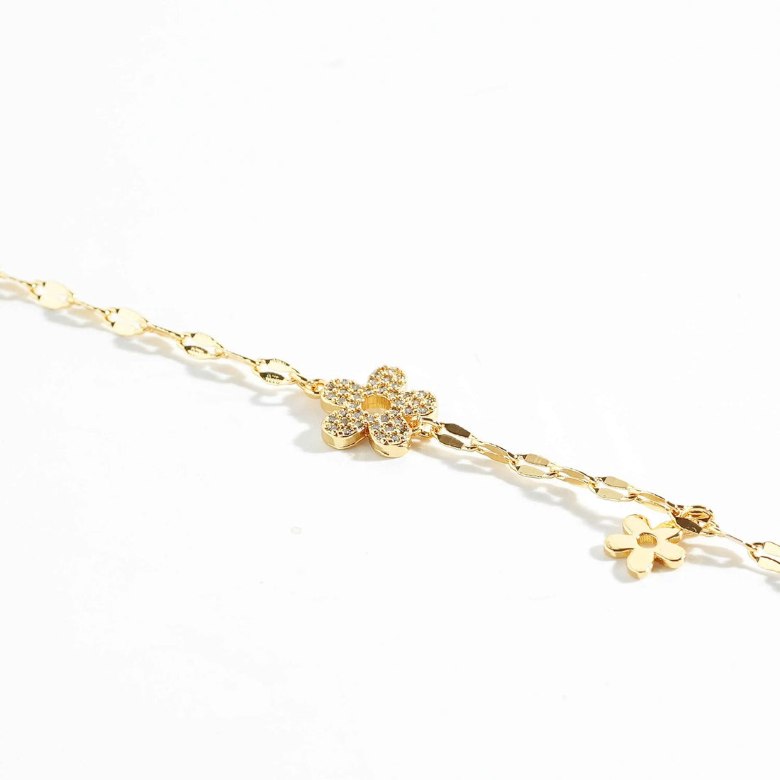 Magnus Flora Bliss Bracelet floral gold-tone fashion bracelet for women Pakistan