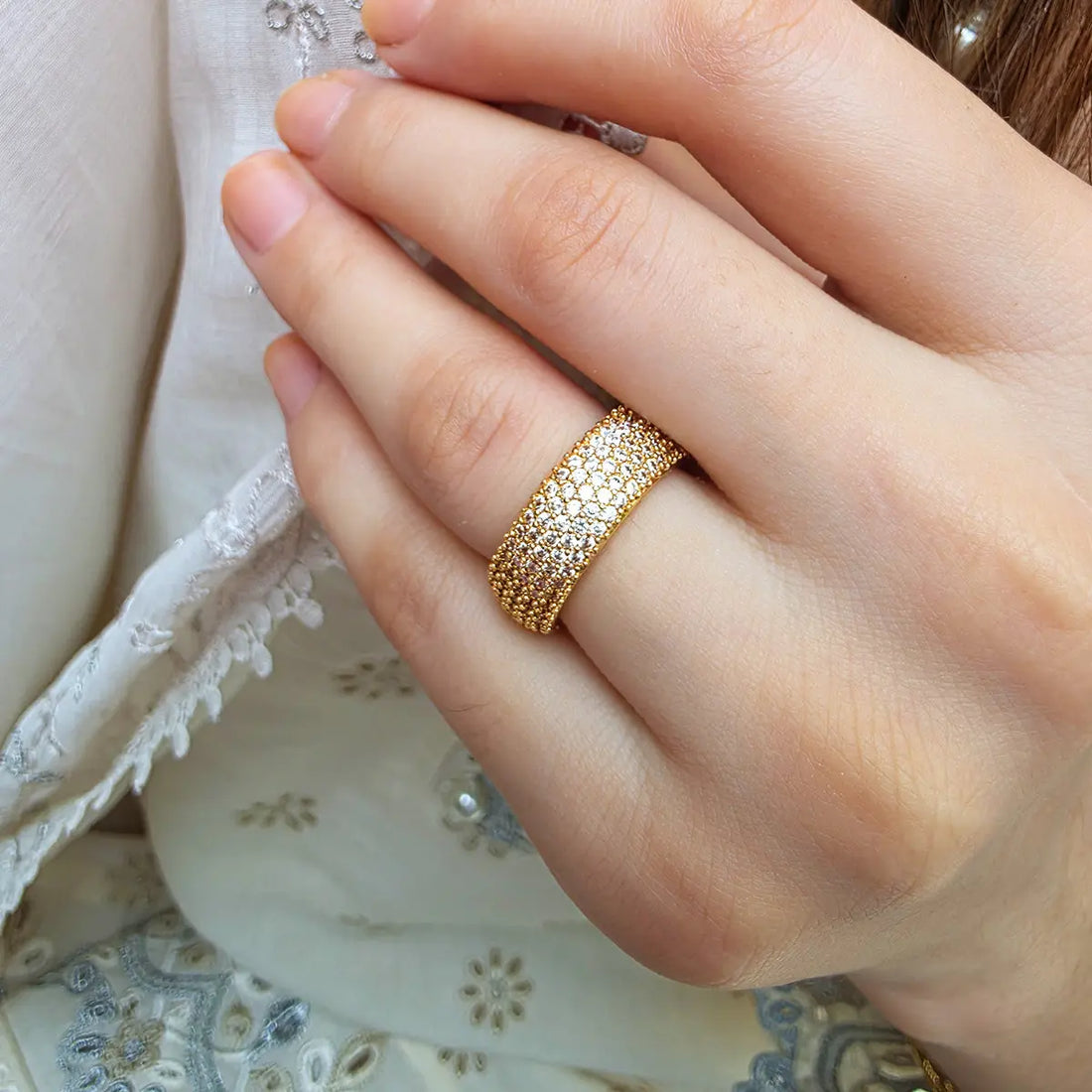 Royal Dome Ring – close-up detail of design | Magnus