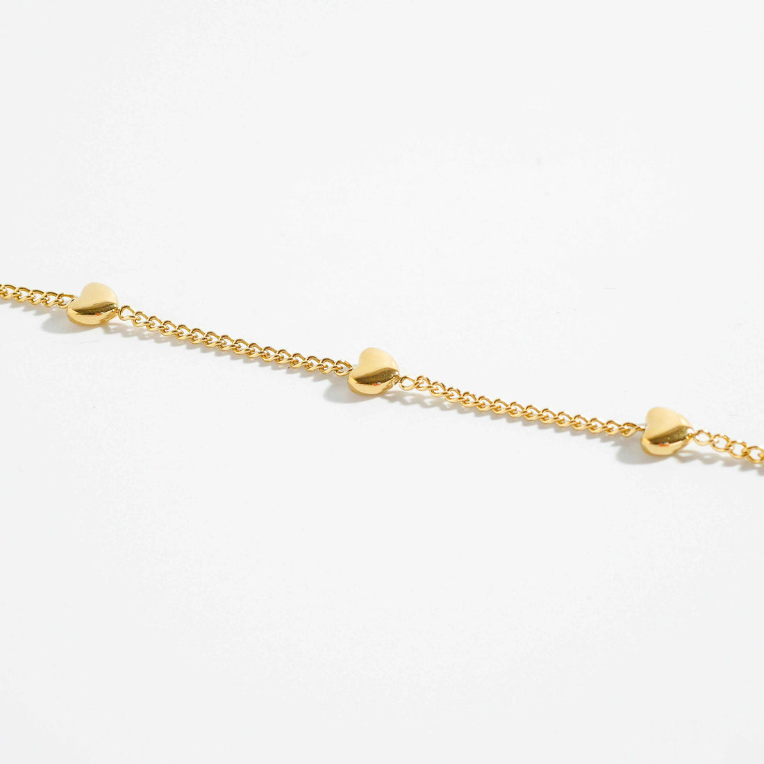 Hearts Loop Bracelet – close-up detail of design | Magnus