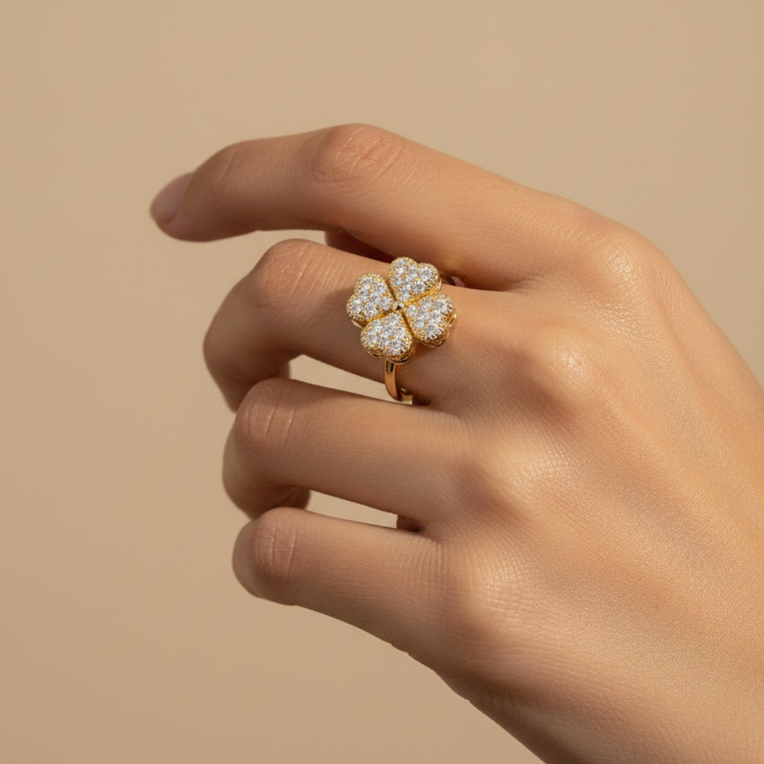 Bloom Spin Ring – close-up detail of design | Magnus