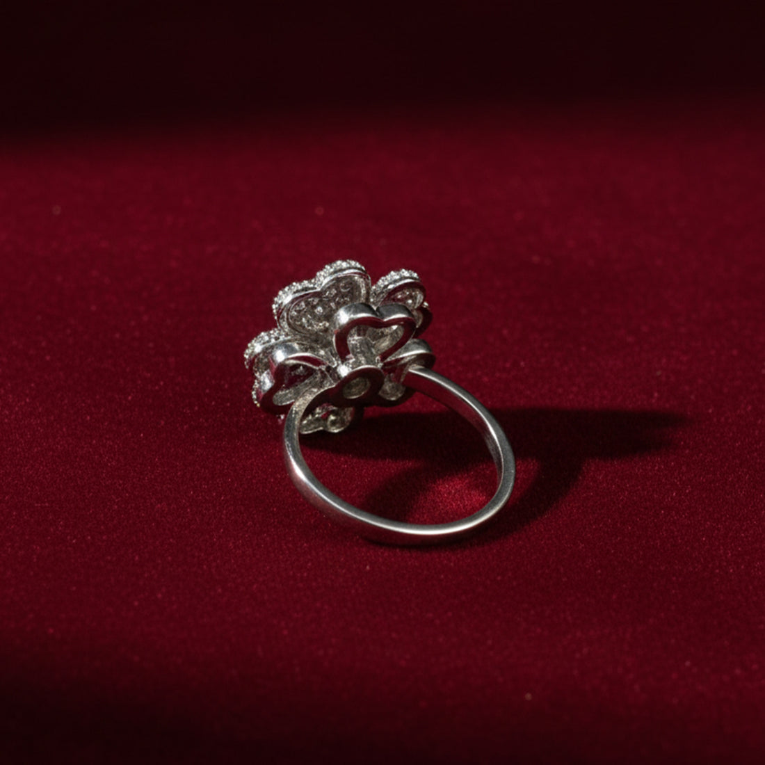 Bloom Spin Silver Ring – close-up detail of design | Magnus