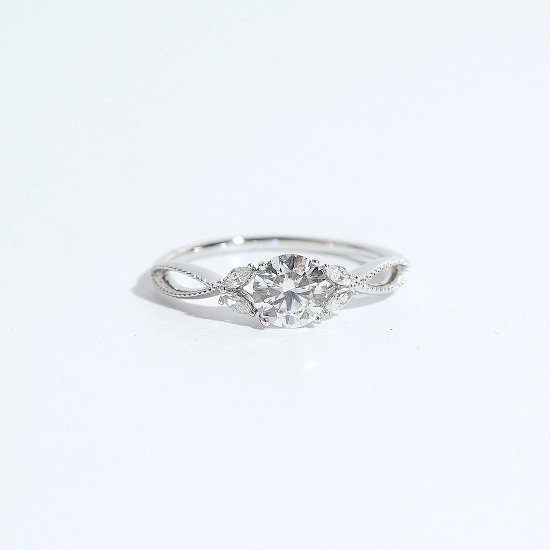 Royal Cluster Ring – ring for women | Magnus