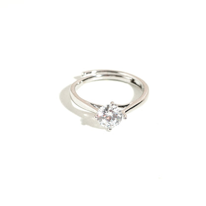 Solitaire Princes Ring – ring for women | Magnus