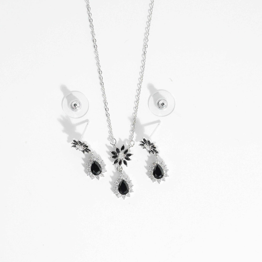 Teardrop Pendant Set – close-up detail of design | Magnus