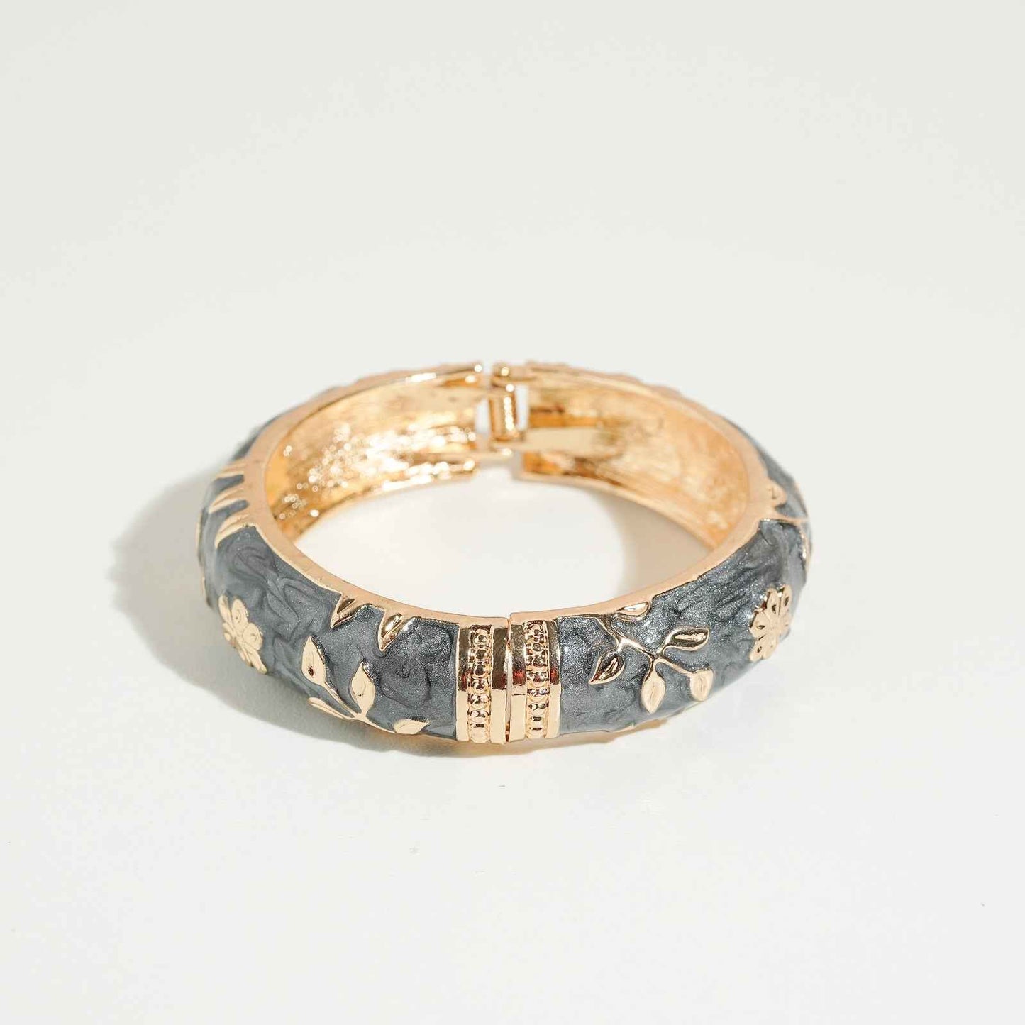 Emperor Embroidery Kara Grey – bracelet for women | Magnus