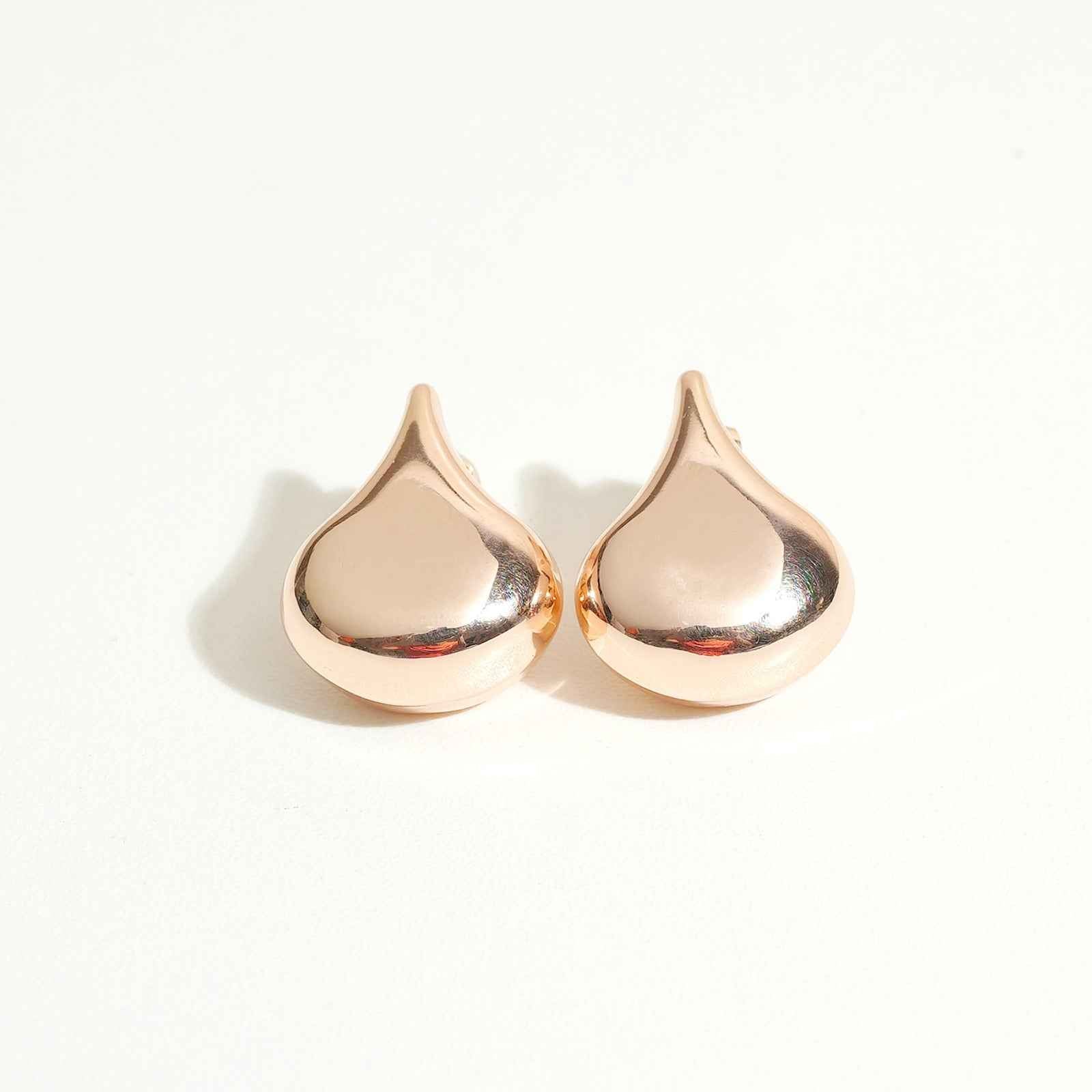 Droplets Studs Earrings – earring for women | Magnus