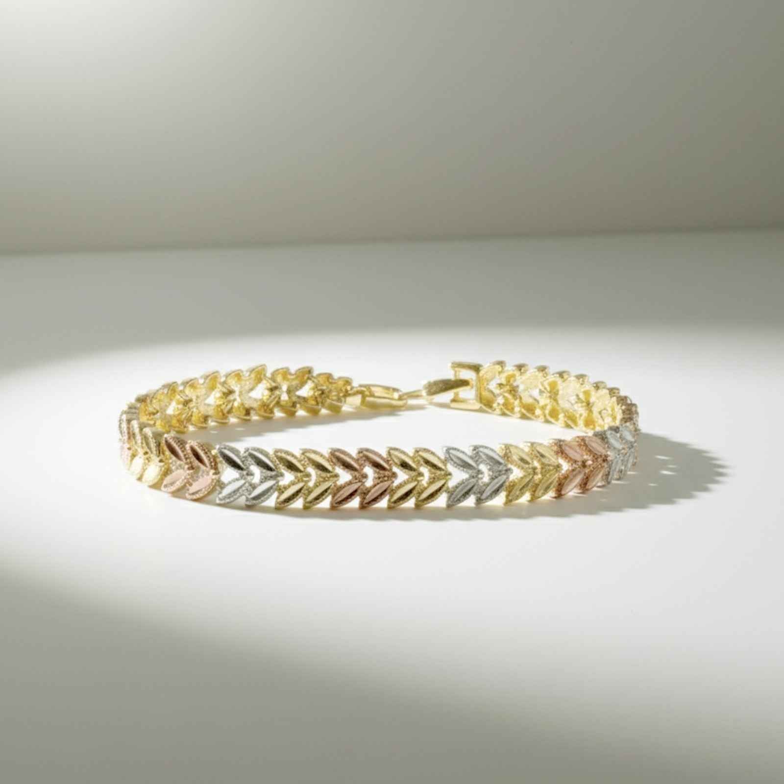 Peach Gold Leaf Bracelet – bracelet for women | Magnus