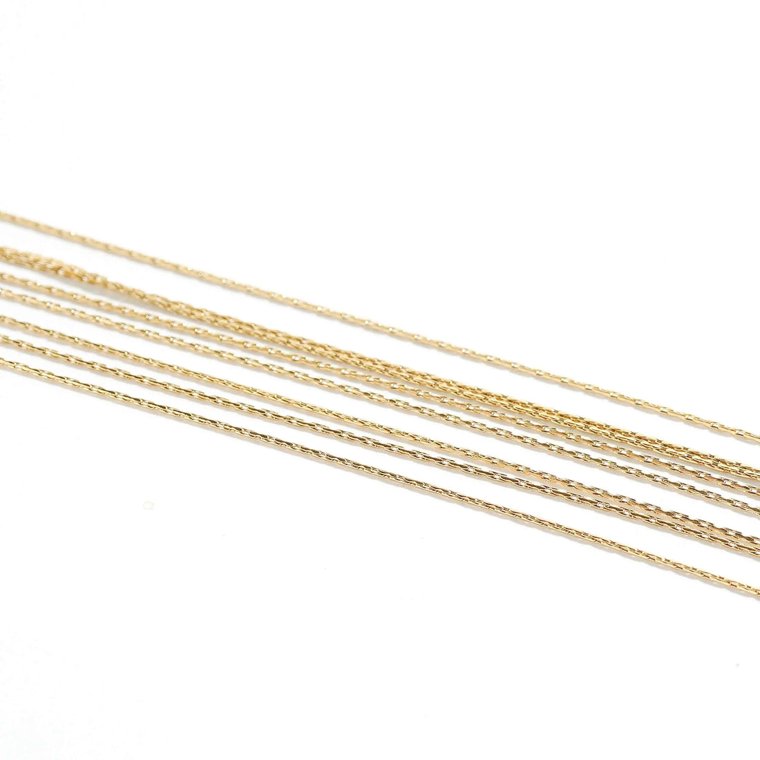 Love Strings Bracelet – close-up detail of design | Magnus