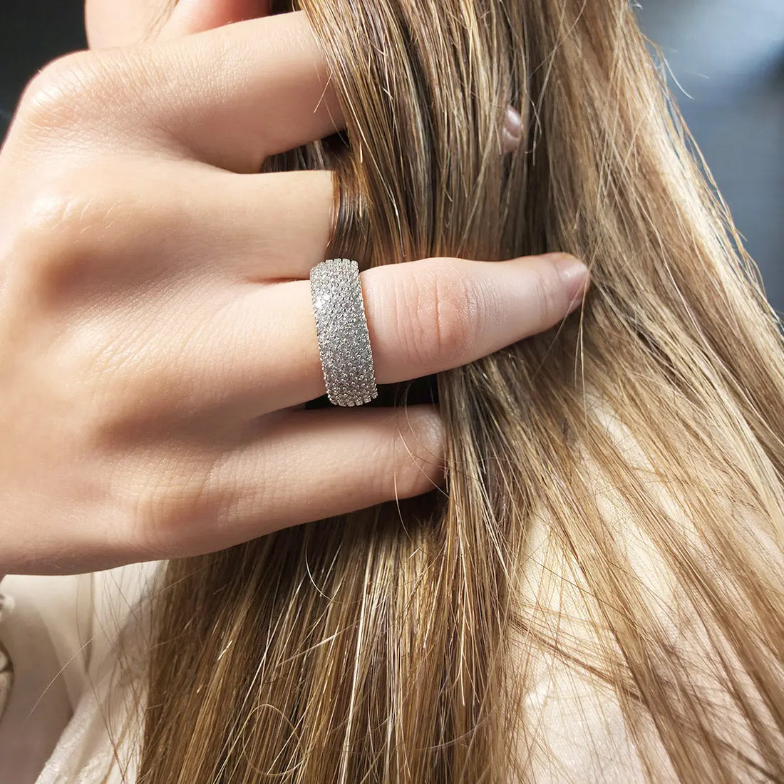 Royal Dome Silver Ring – close-up detail of design | Magnus